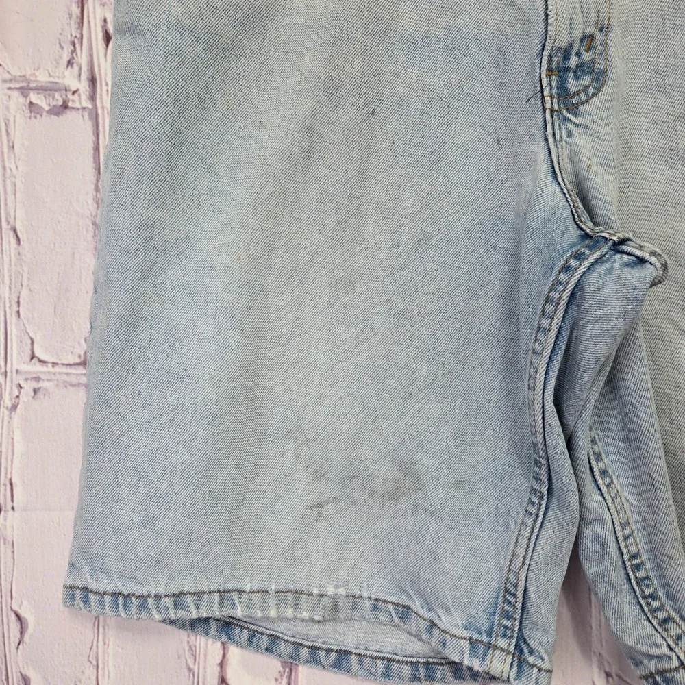 Vintage Levis 560 Loose Fit Denim Shorts Mens 34 Light Wash Distressed 90s Baggy